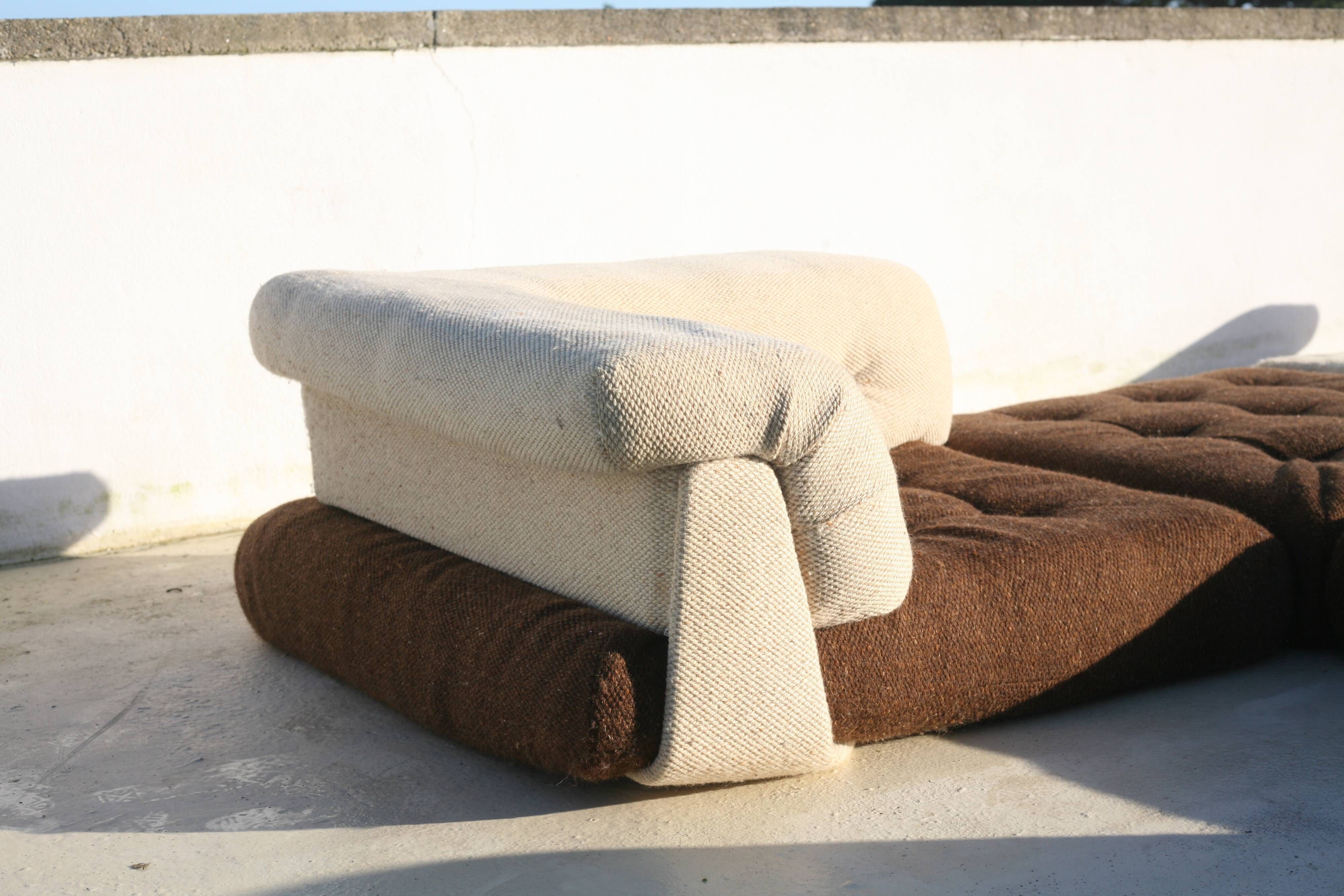Modular sofa Mah Jong, Hans Hopfer, France, 1971. Roche Bobois Edition.