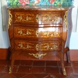 Louis XV inlaid chest of drawers in amaranth and mahogany veneer 101 x 89 cm