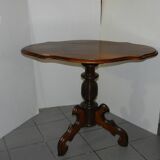 Violin table