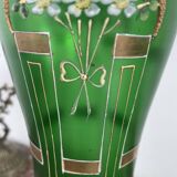 Paire de vases verts, décor fleurs, doré, art deco, marguerites, nœud, peint à la main, antique