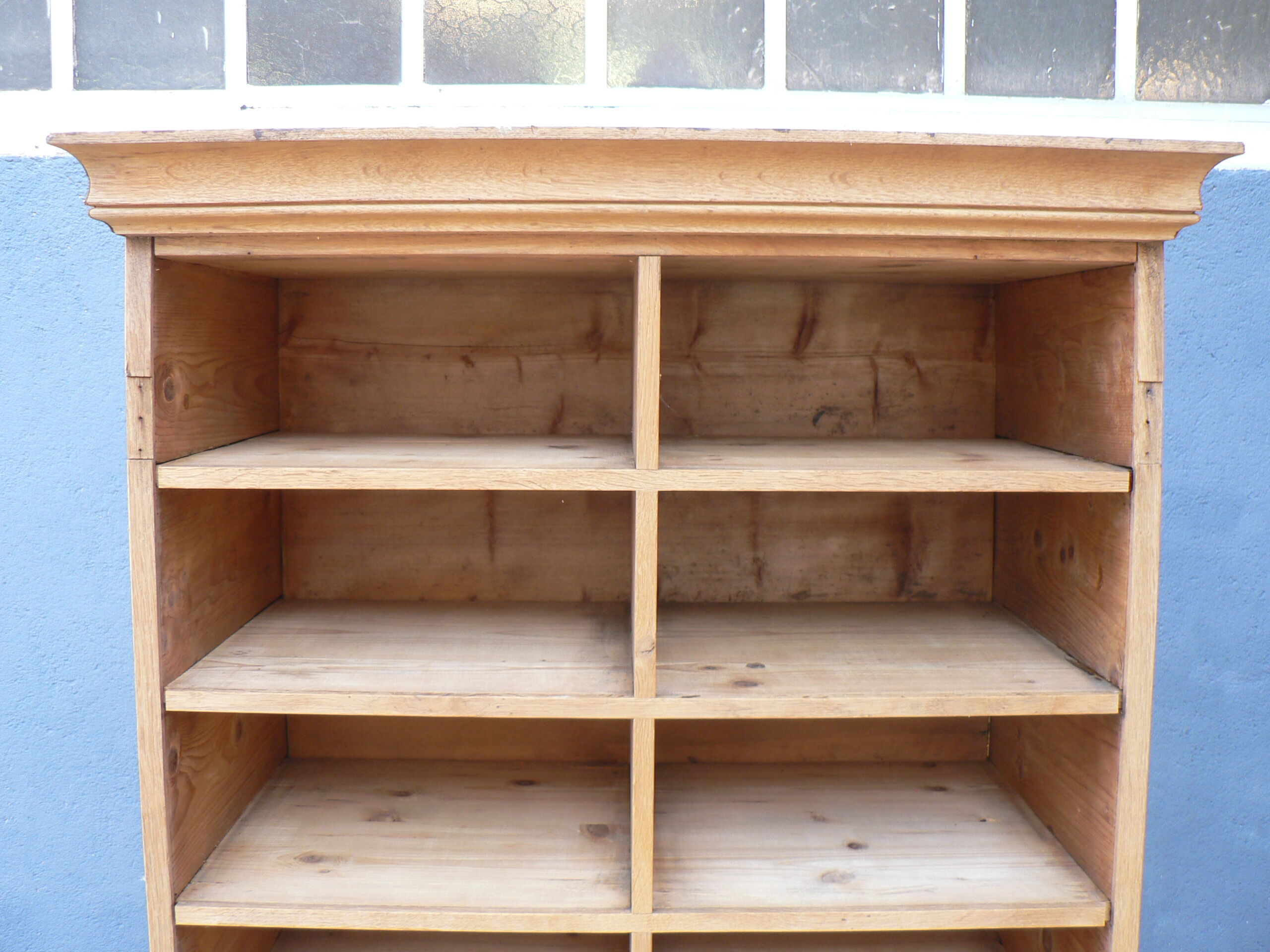 Furniture shelf scoured damask
