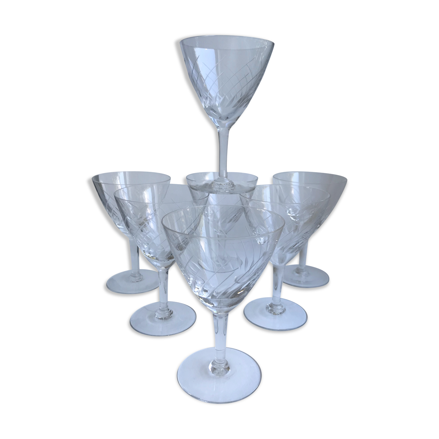 Lot de 7 verres à vin en cristal gravé années 50