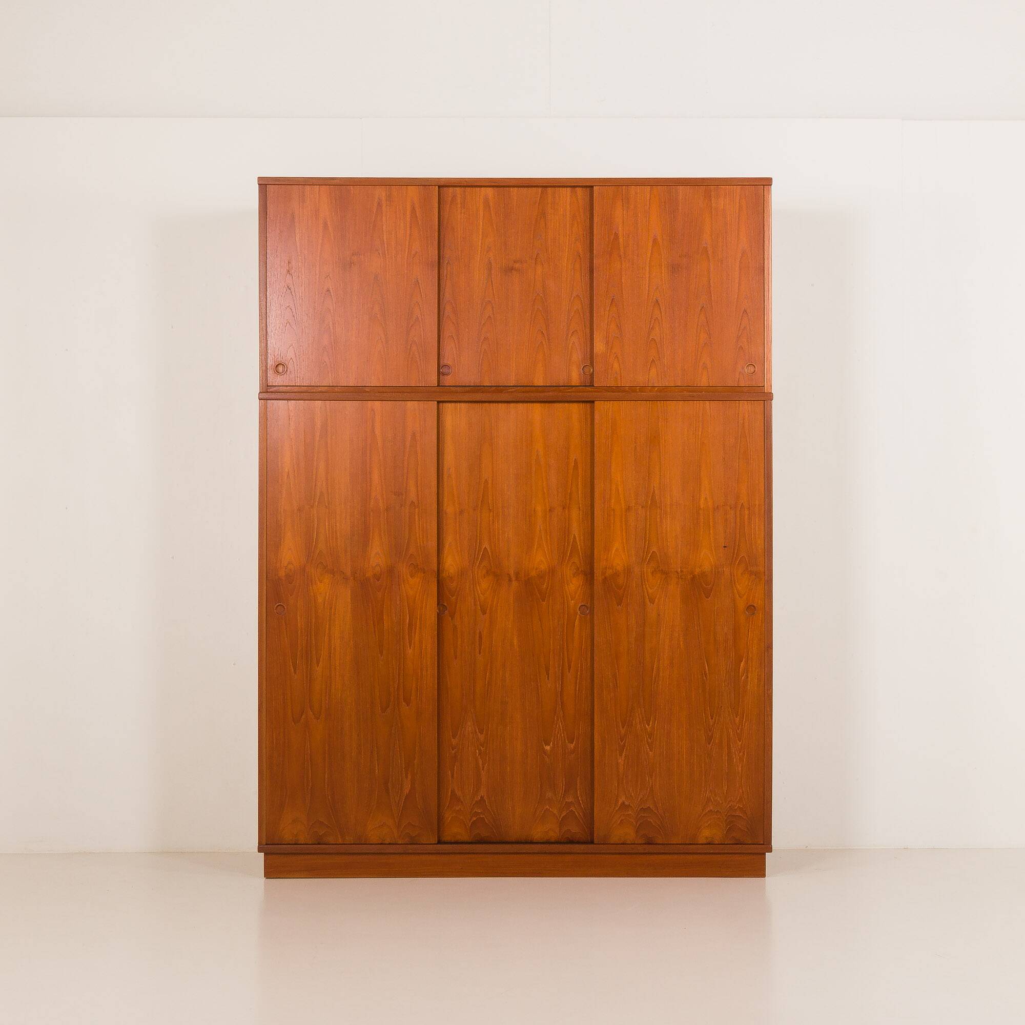 Armoire danoise en teck, années 1970