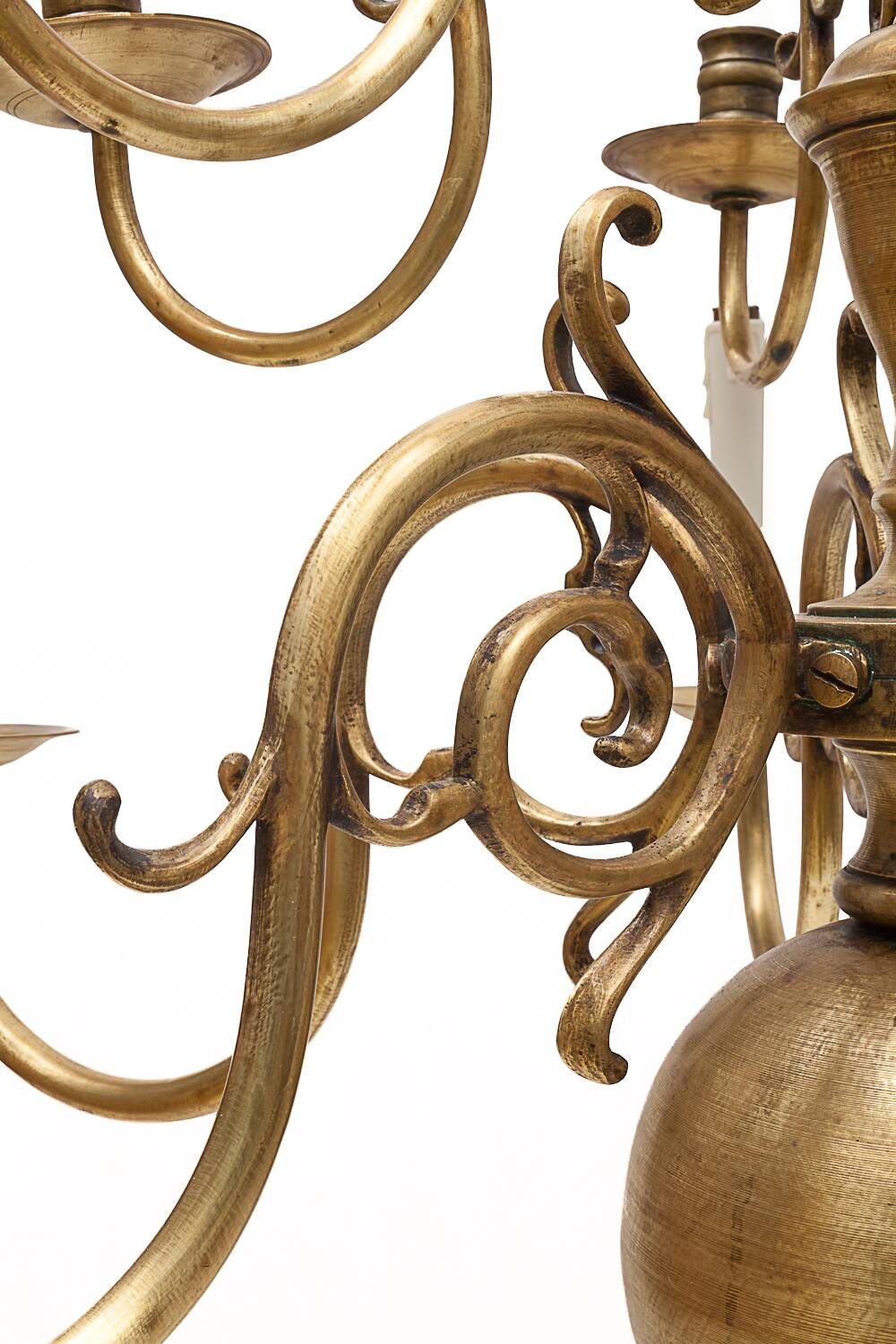 12-light Dutch chandelier