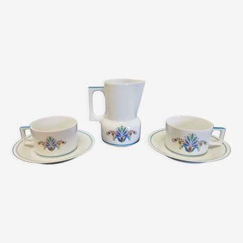 Duo of coffee cups in porcelain