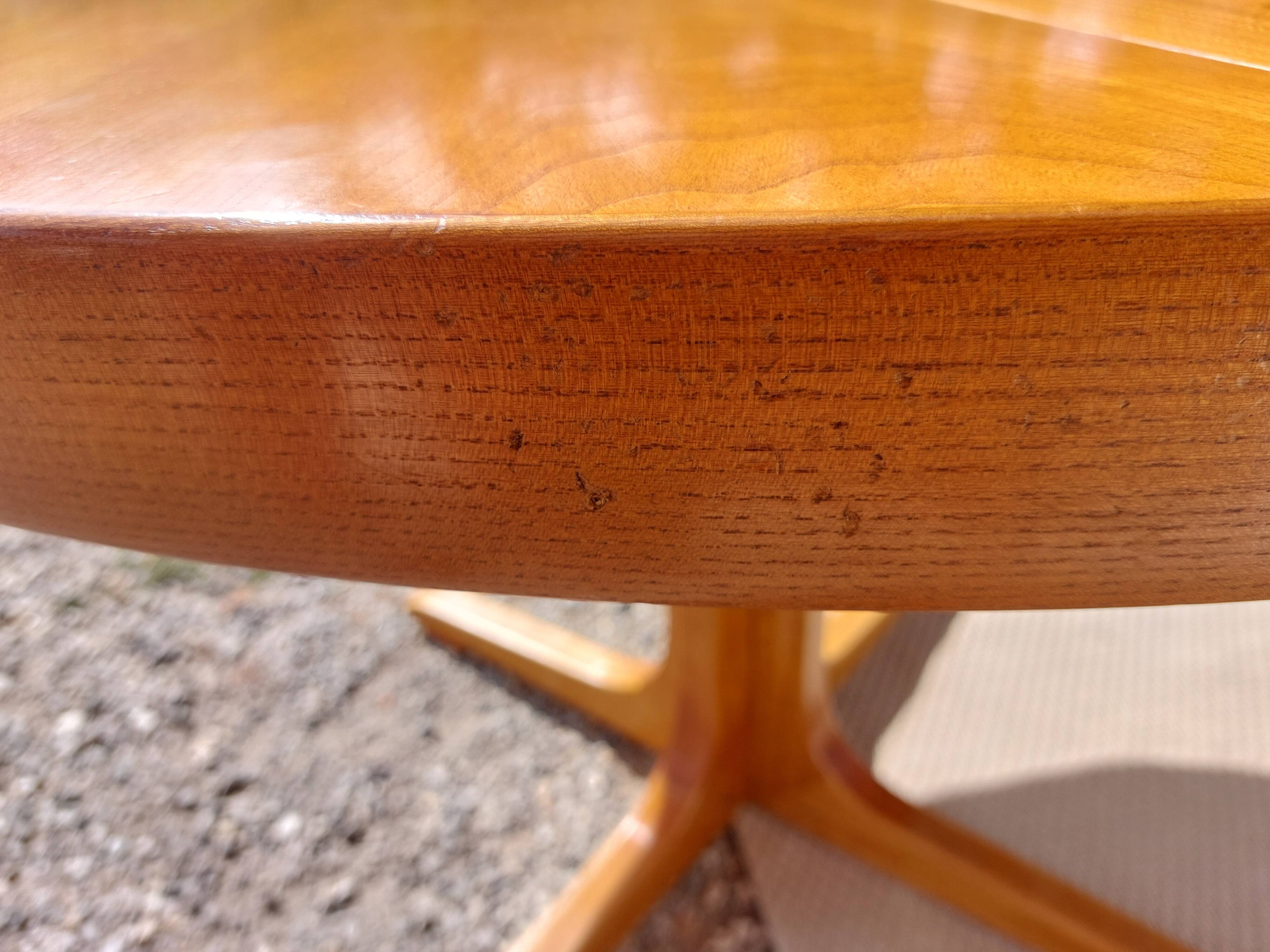round or oval table with extension, central leg, vintage Baumann design