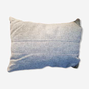 Rectangular cushion in grey cotton with decorative seams
