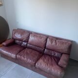 Italian leather sofa from the 70s