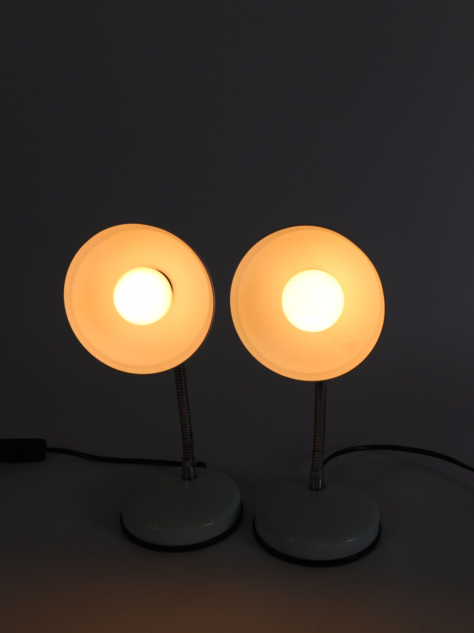 White couple table lamps Made in Italy by Veneta Lumi