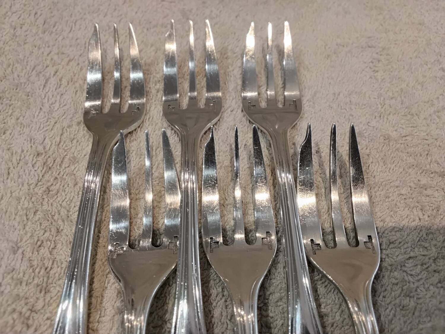 6 silver-plated metal cake forks by Christofle silversmiths, Albi pattern