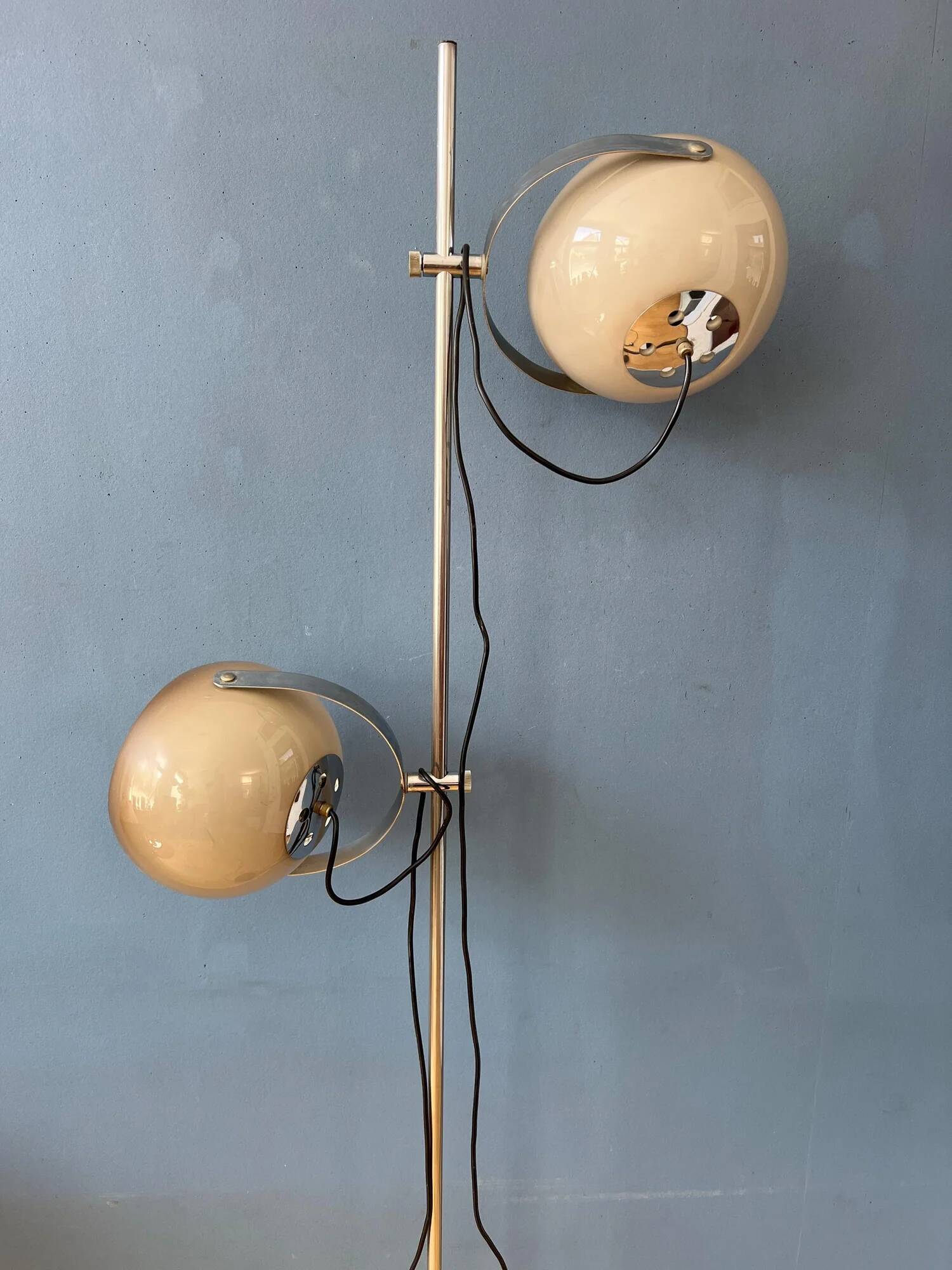 Vintage mid-century Dijkstra space age mushroom floor lamp