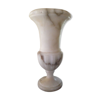 Medicis vase lamp in alabaster