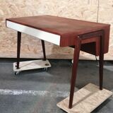 RV desk on compass feet