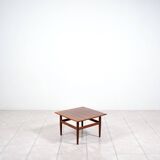 Square rosewood coffee table by Grete Jalk for Glostrup