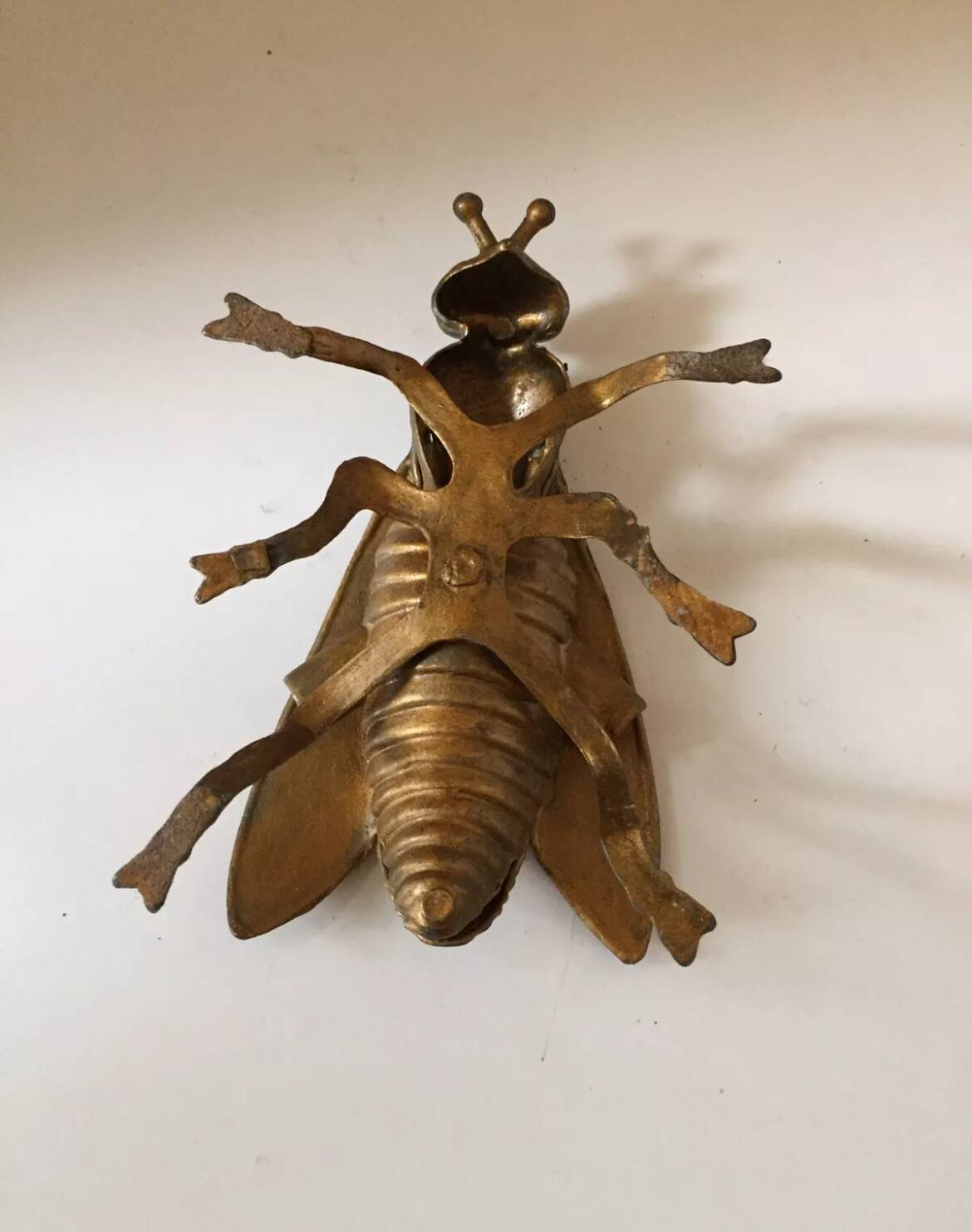 Vintage gold-tone metal fly/bee ashtray/trinket tray