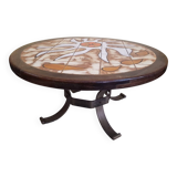 Ceramic coffee table by Dan