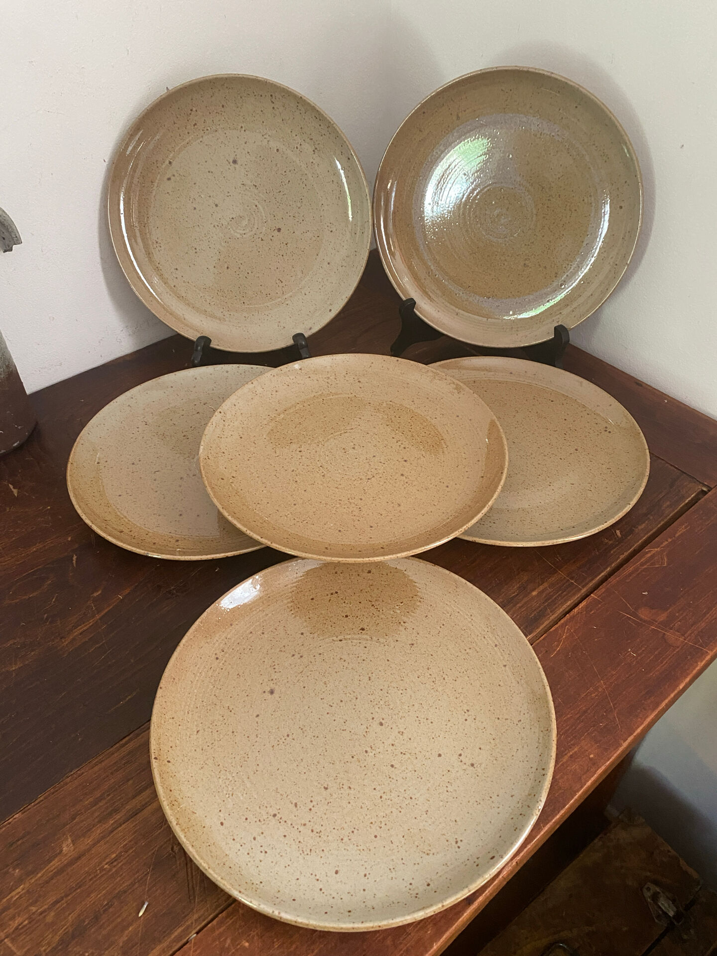 Stoneware plates, Manoir Stoneware