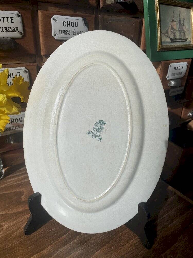 Plat ovale Gien en terre de fer verte modèle Montigny