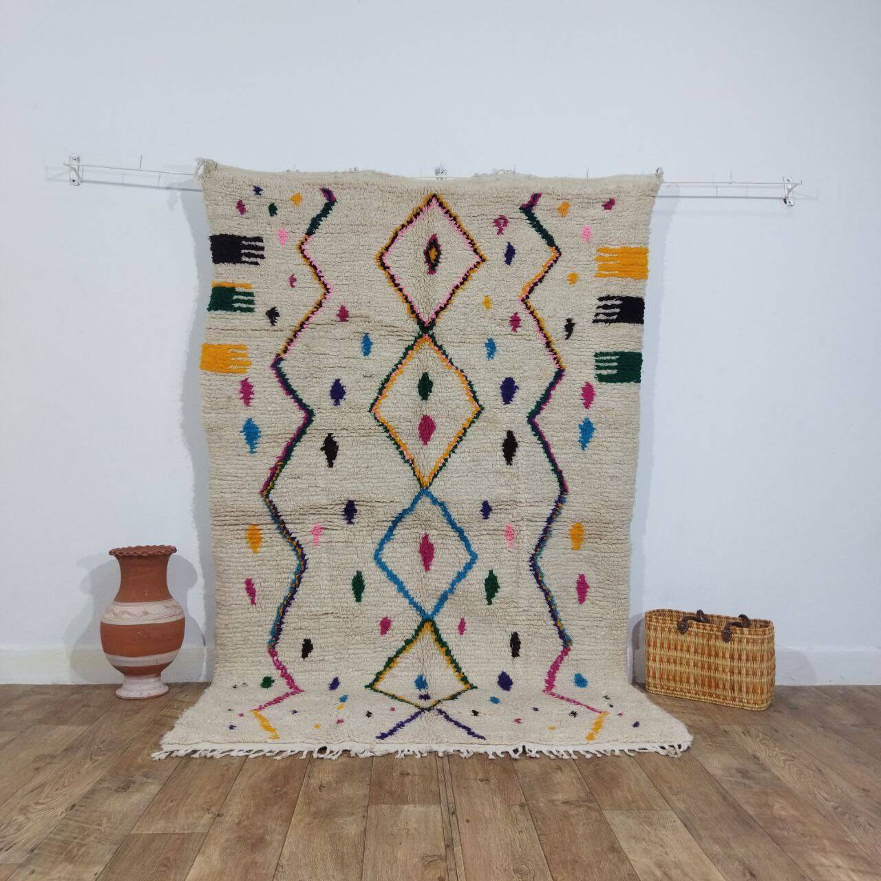 Handmade wool Berber rug 230 x 150 cm
