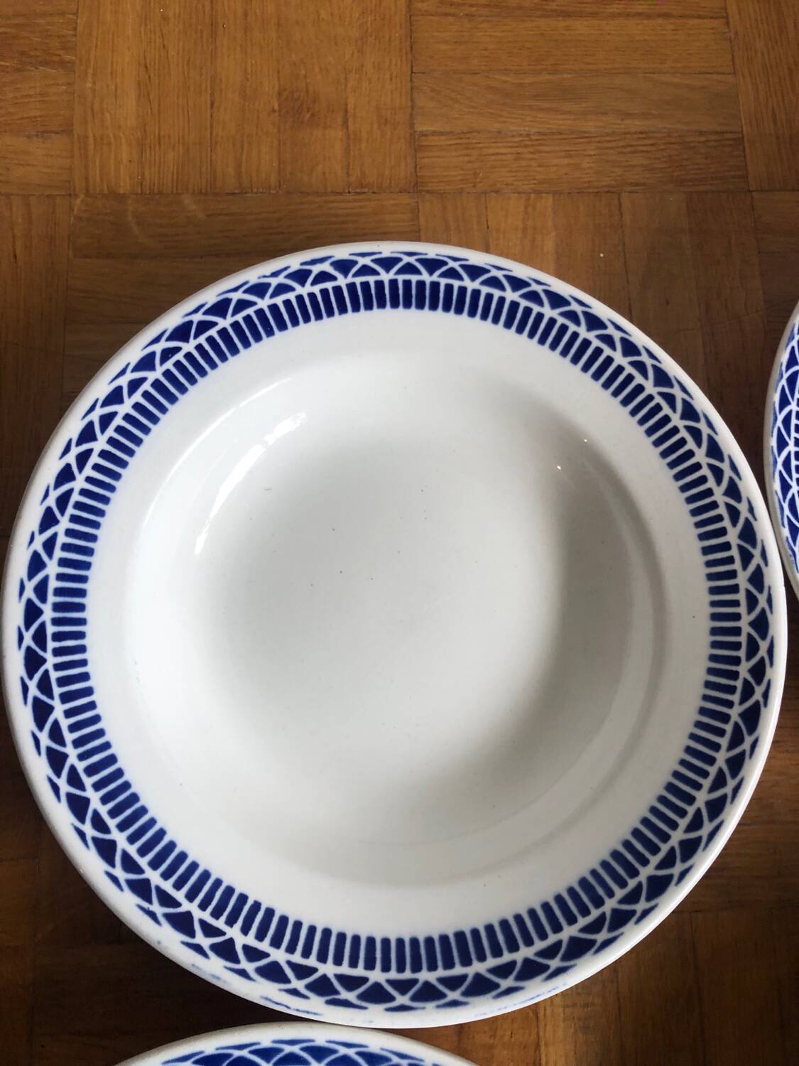 Four vintage Sarguemines soup plates