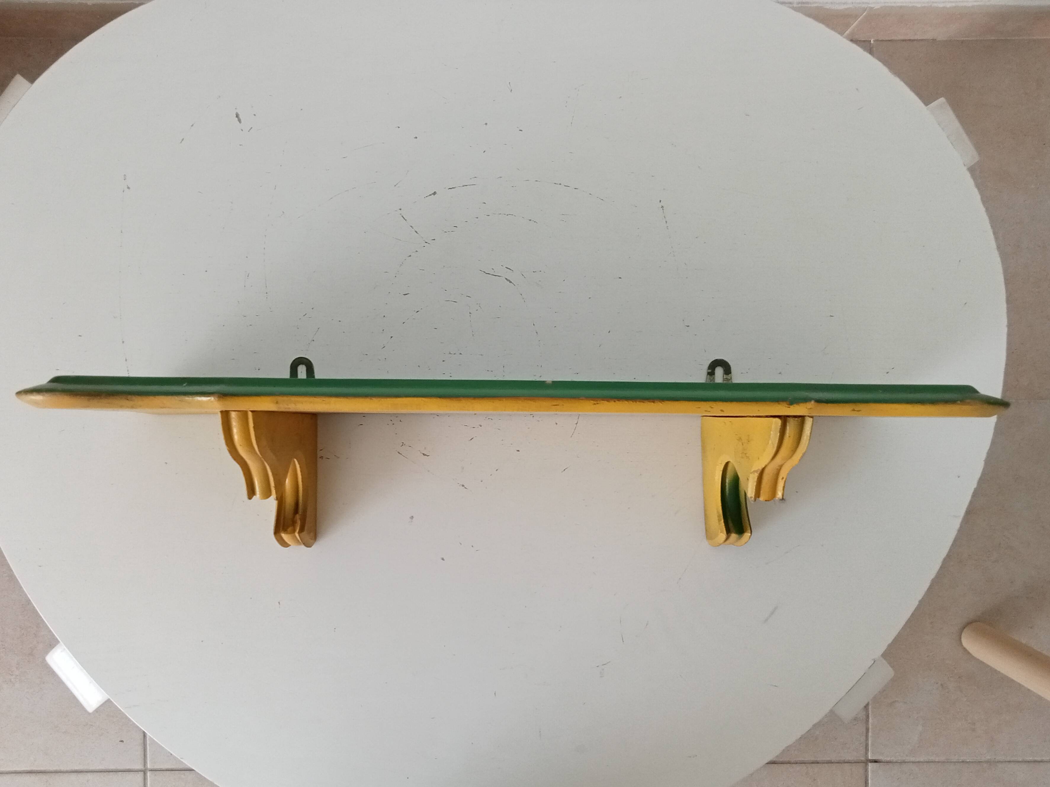 Antique wall shelf in Provençal style