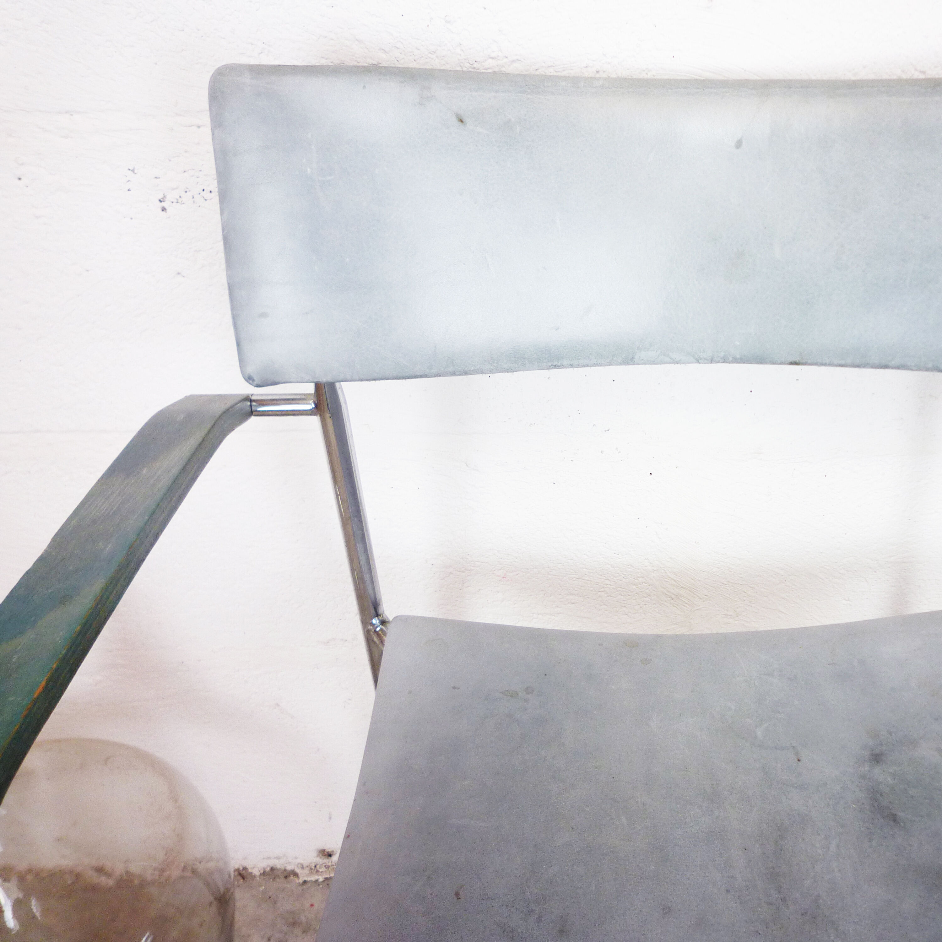 Chaise Lammhults en cuir et bois bleu