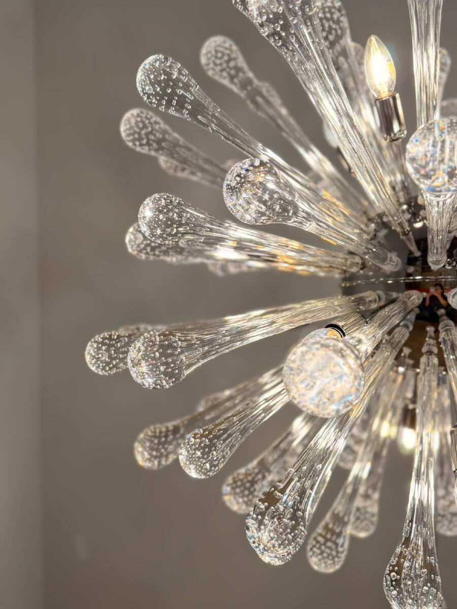 Venetian chandelier "Sputnik" adorned with Murano glass drops, around 1990.