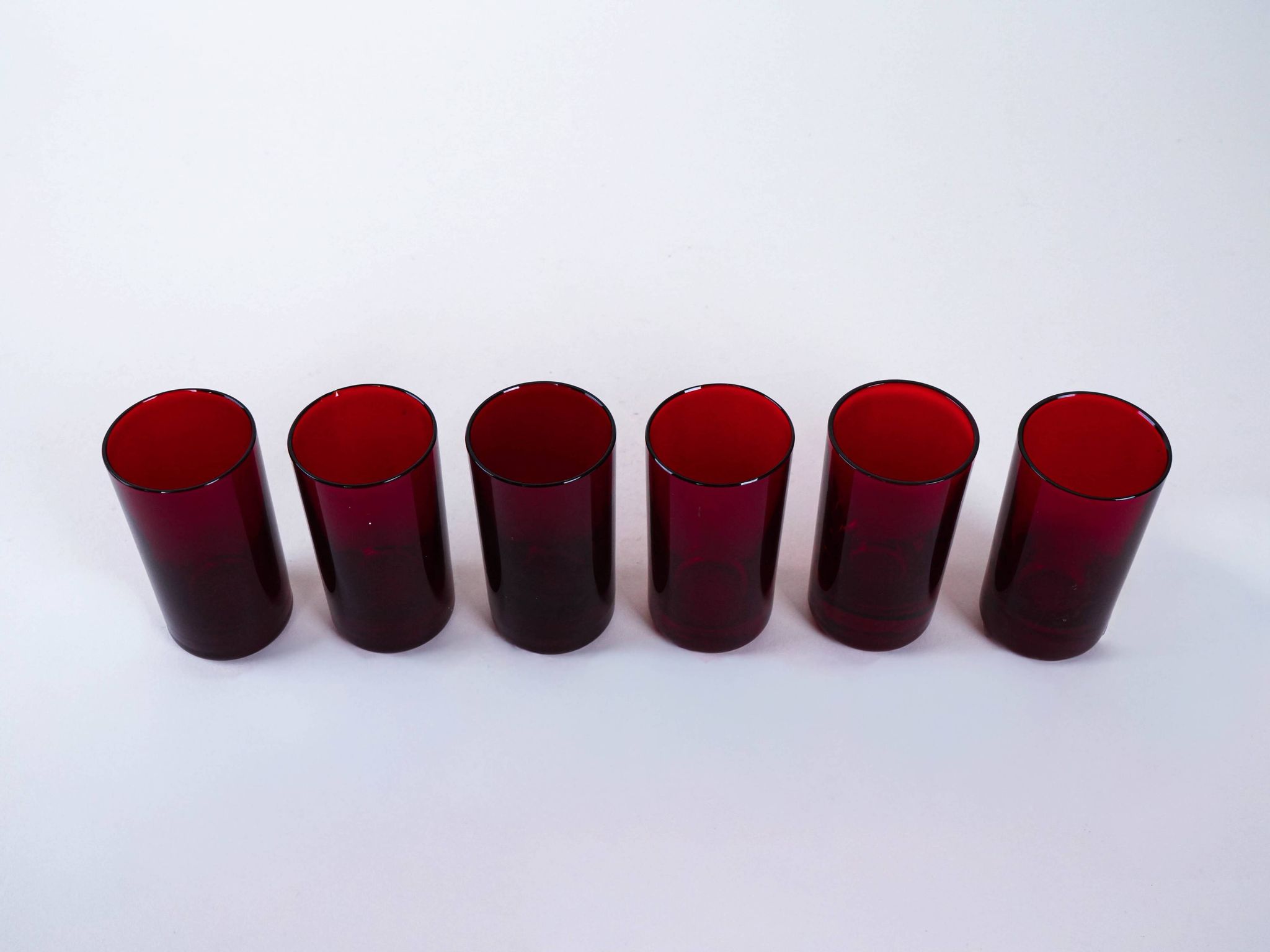 Set of ruby-coloured glasses, Italian design, 1970s, made in Italy