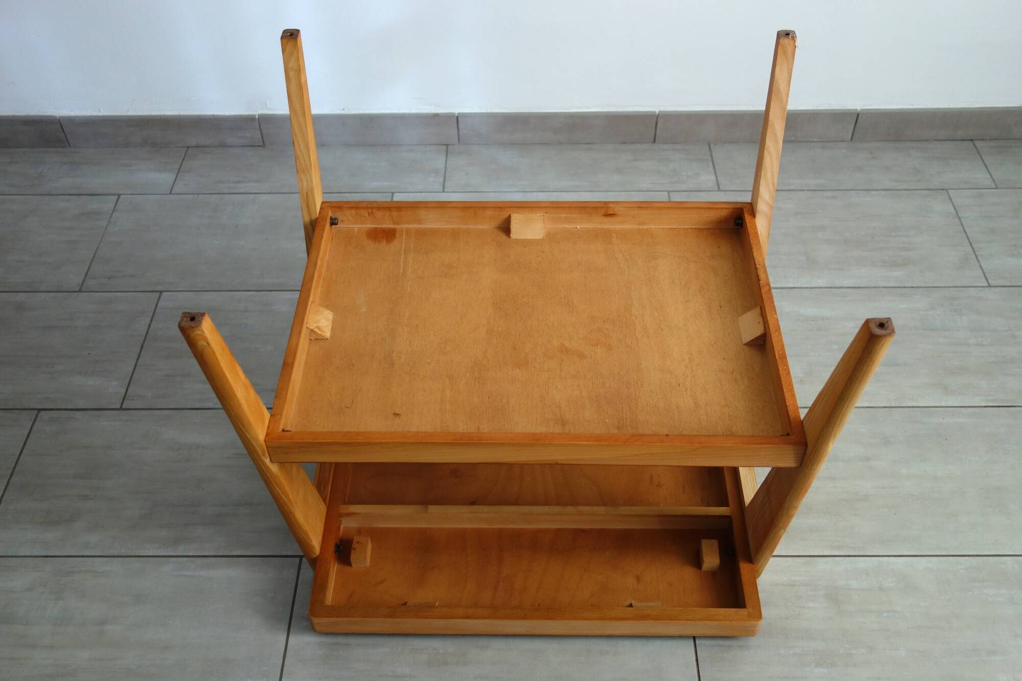 2-tier wooden coffee table from the 50s and 60s