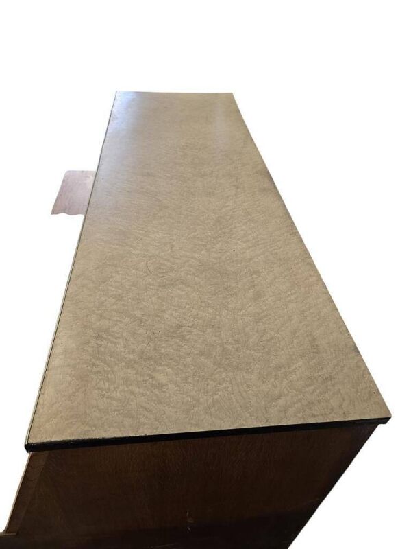 Vitrine de magasin vintage en bois / comptoir / vitrine