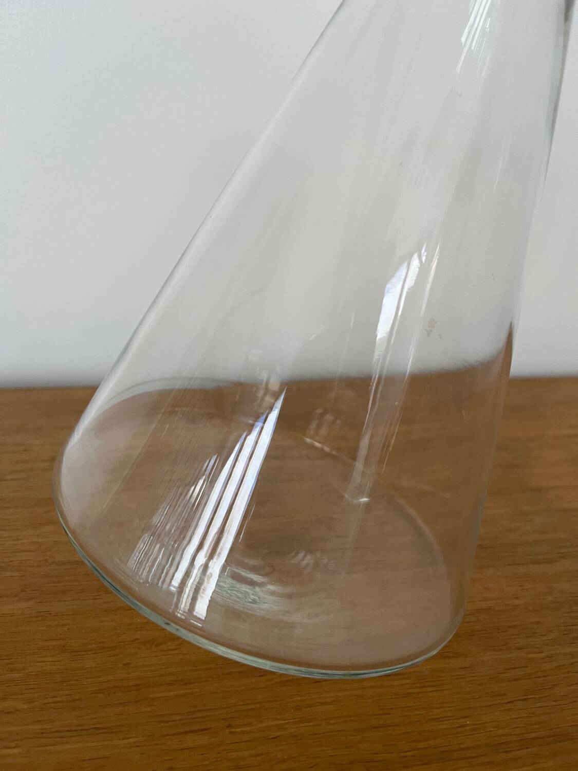 Vase verre culbuto H 21cm