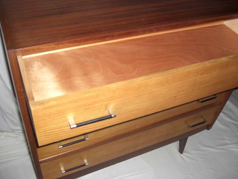 Dresser vintage Scandinavian year 50
