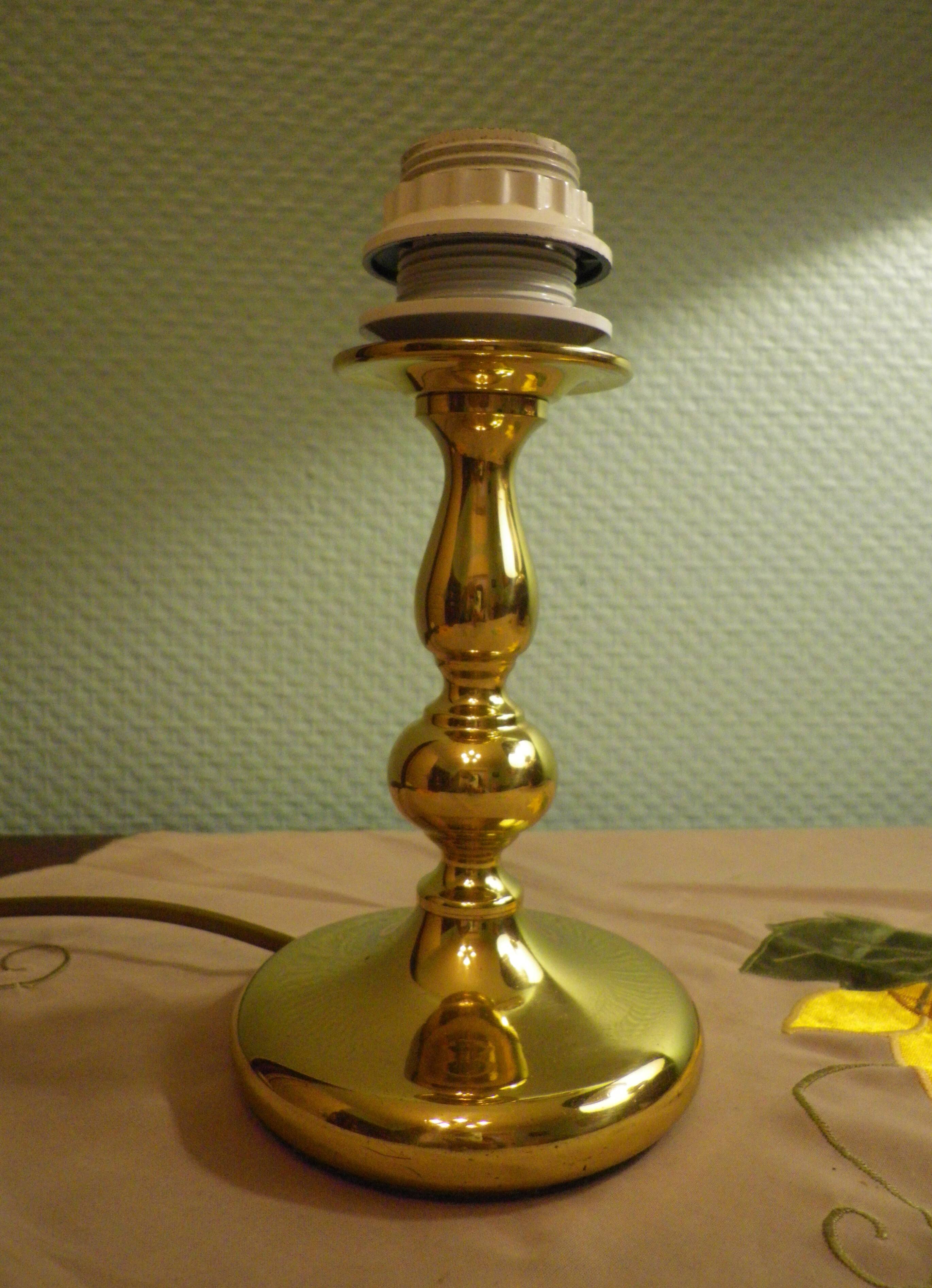 Brass lamp base