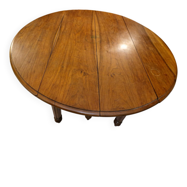 Table de salle à manger en noyer – Époque Restauration / Charles X – XIXe