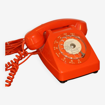 Téléphone Socotel S63 orange 1974