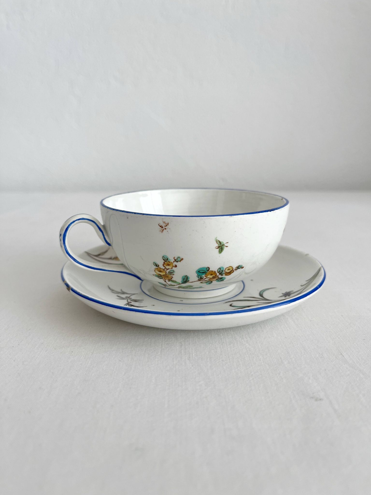 Polychrome ironstone cup "Nella" by Jules Veillard, Bordeaux (JVB)