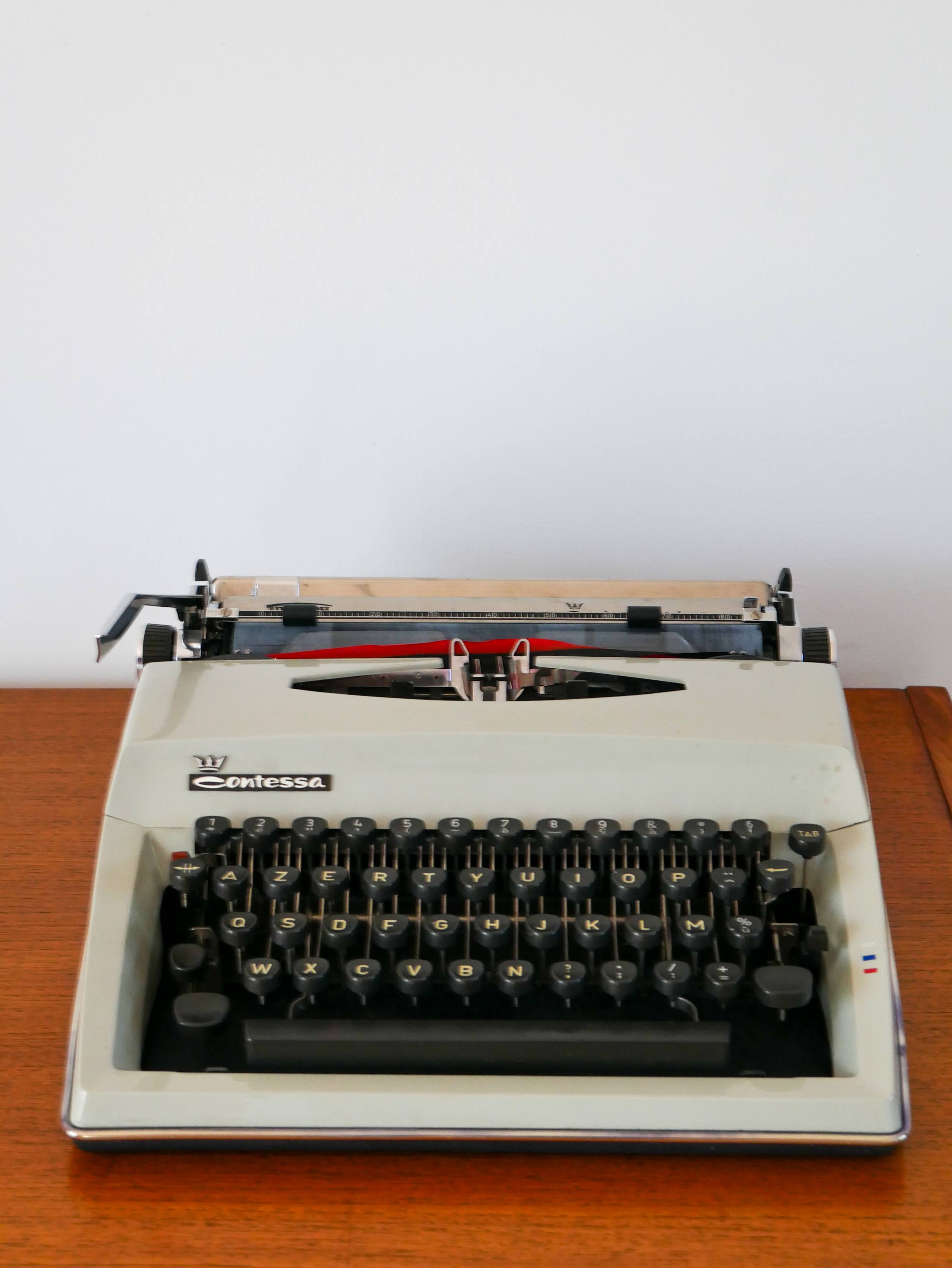 machine à écrire triumph, Contessa de Luxe, 1970