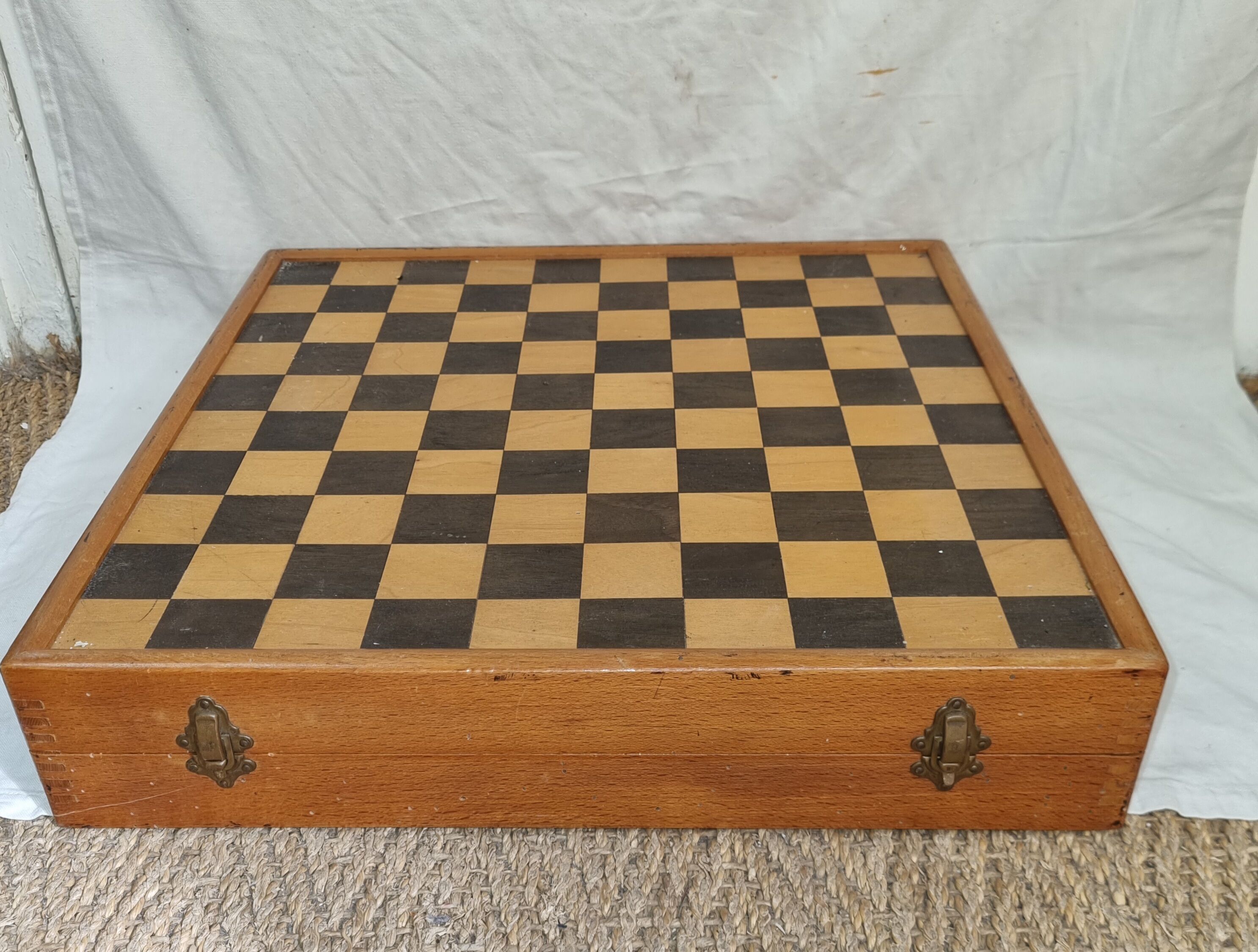 Chess and checkers, 1940