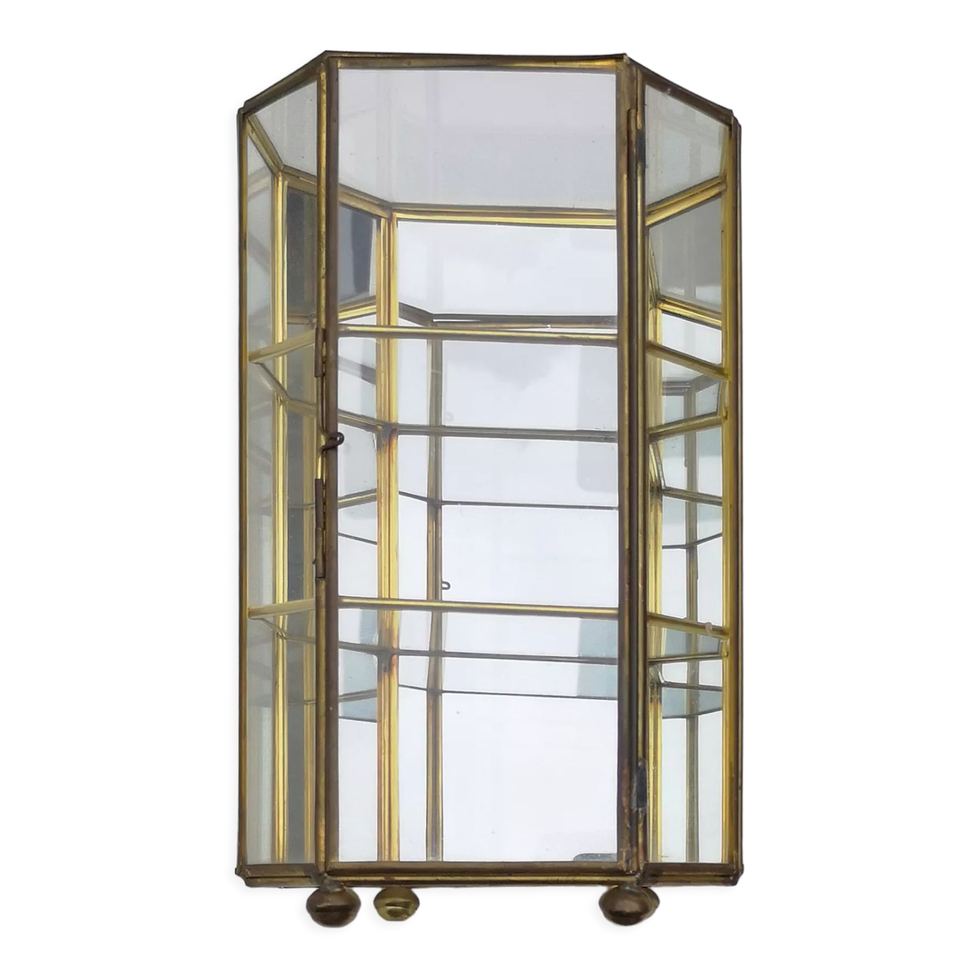 Vintage showcase in brass, glass and mirrors