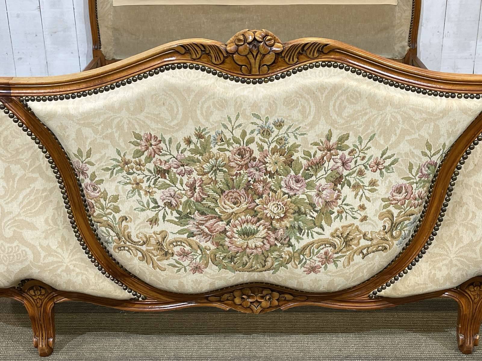 Lit basket in Louis XV style from the 1970s.