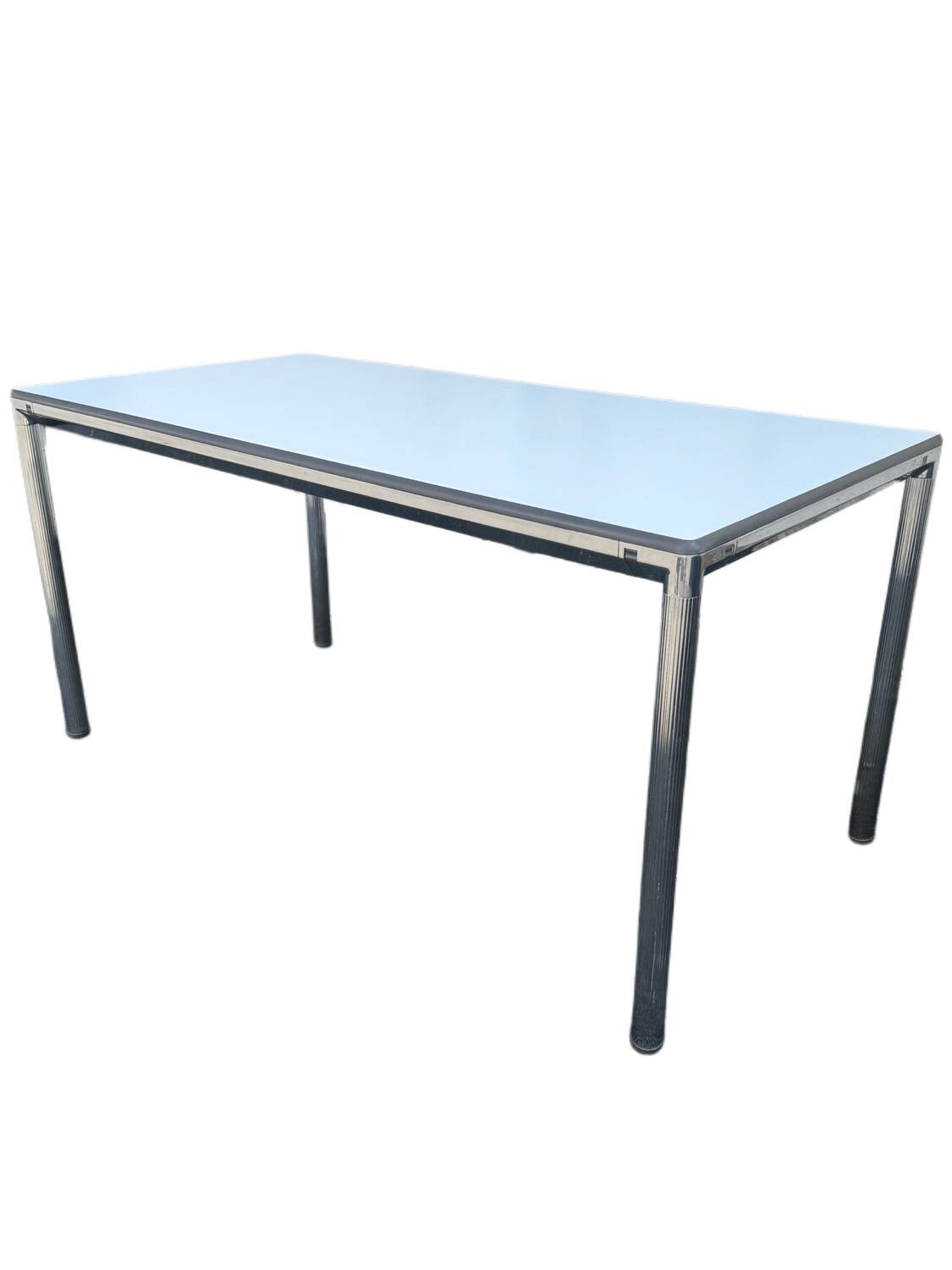 Vintage 1990s table with detachable grooved legs