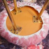 Pink moumoute tripod stool
