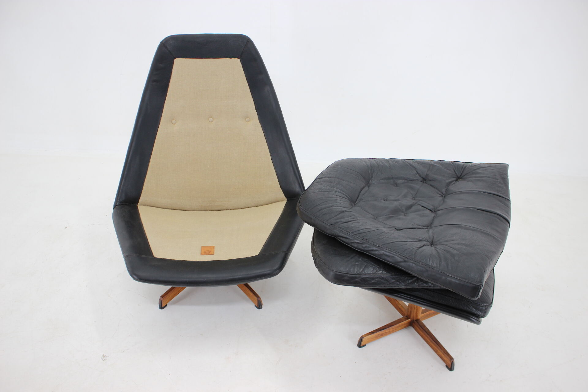 Madsen and Schubell Black Leather Reclining Chair and Stool, Denmark 1960