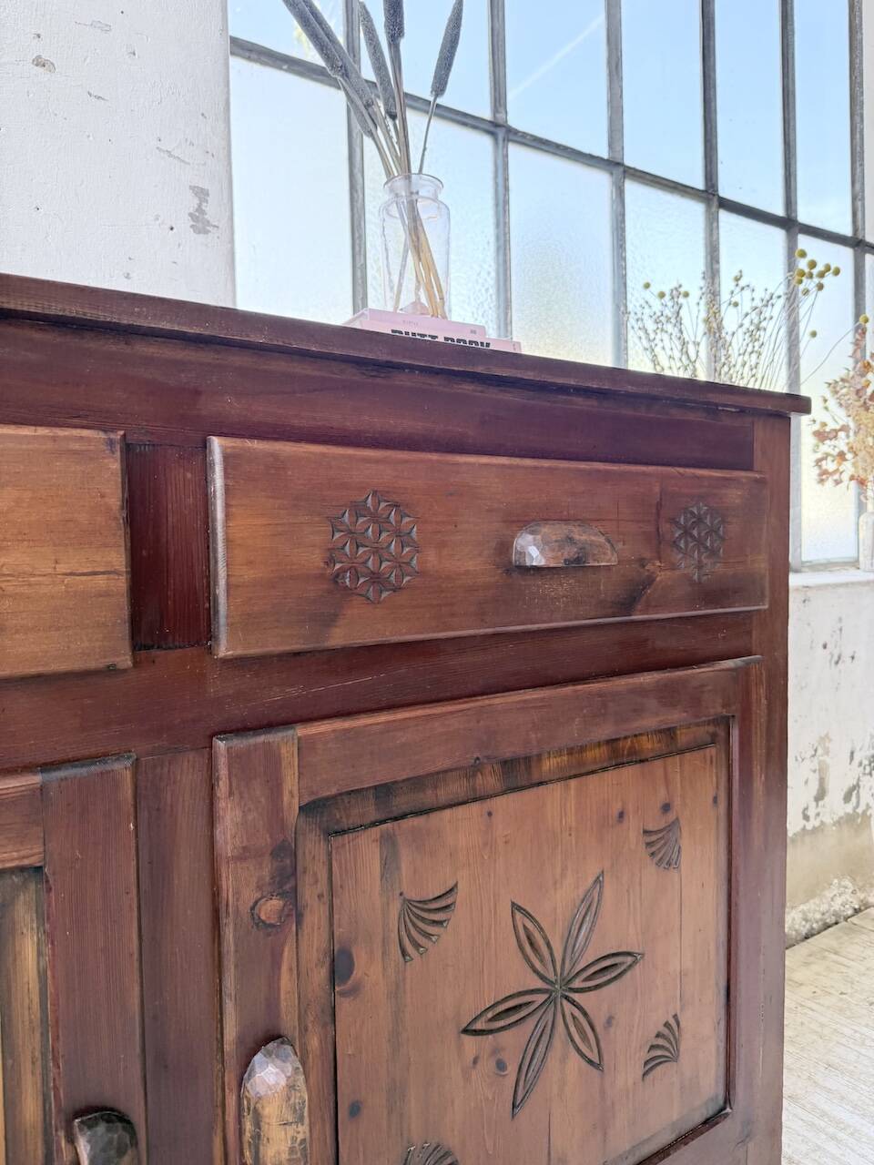 Jam cupboard, popular Savoyard art, 1950s.