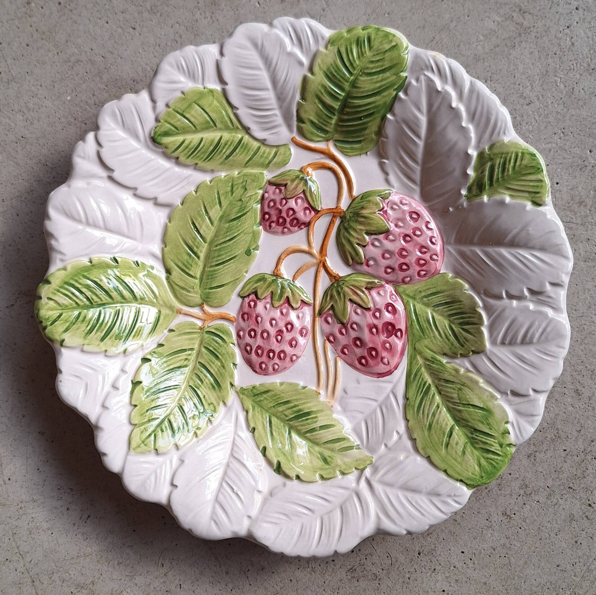 Set of majolica plates Made in Italy