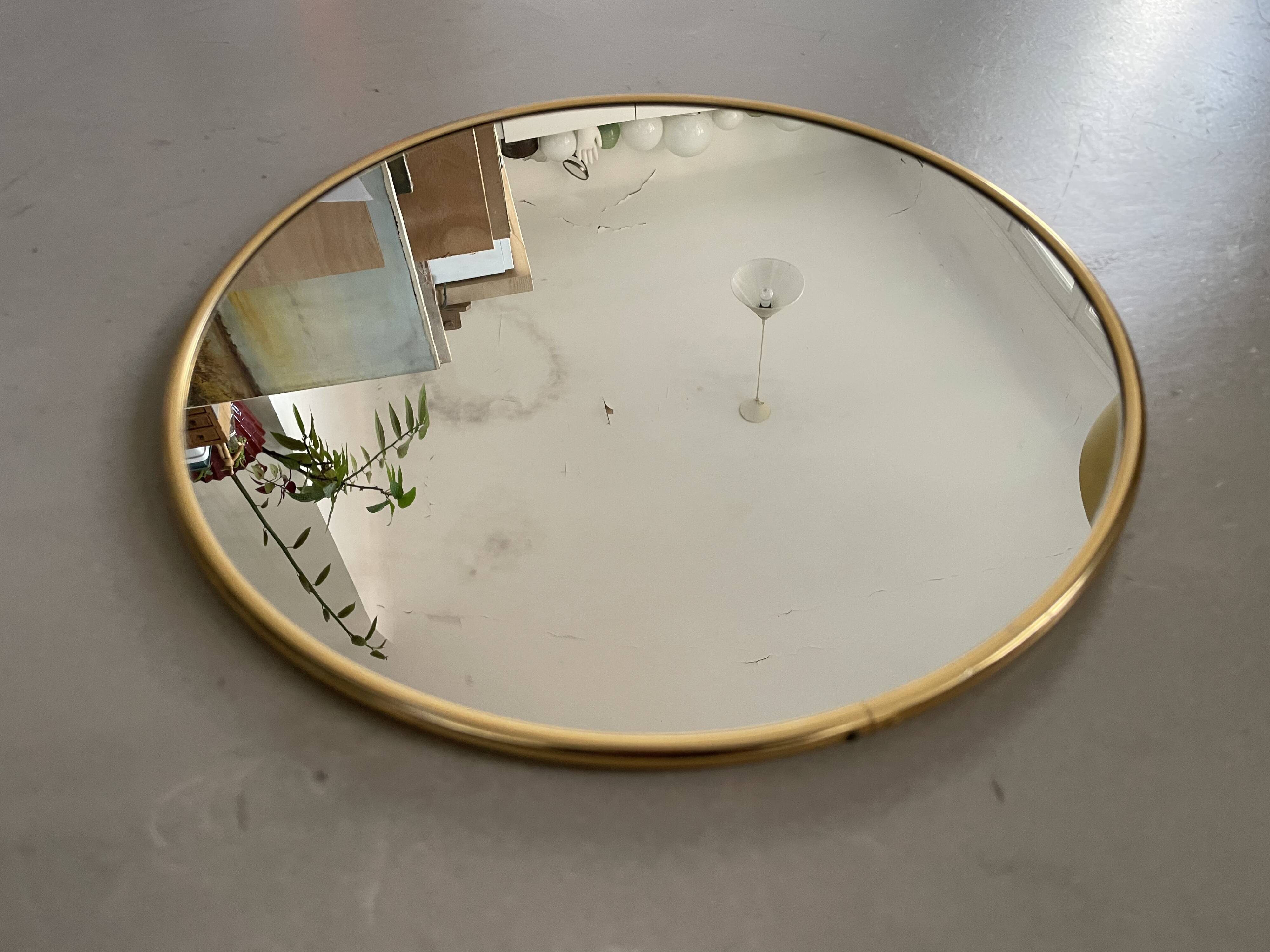 Vintage round mirror D32CM