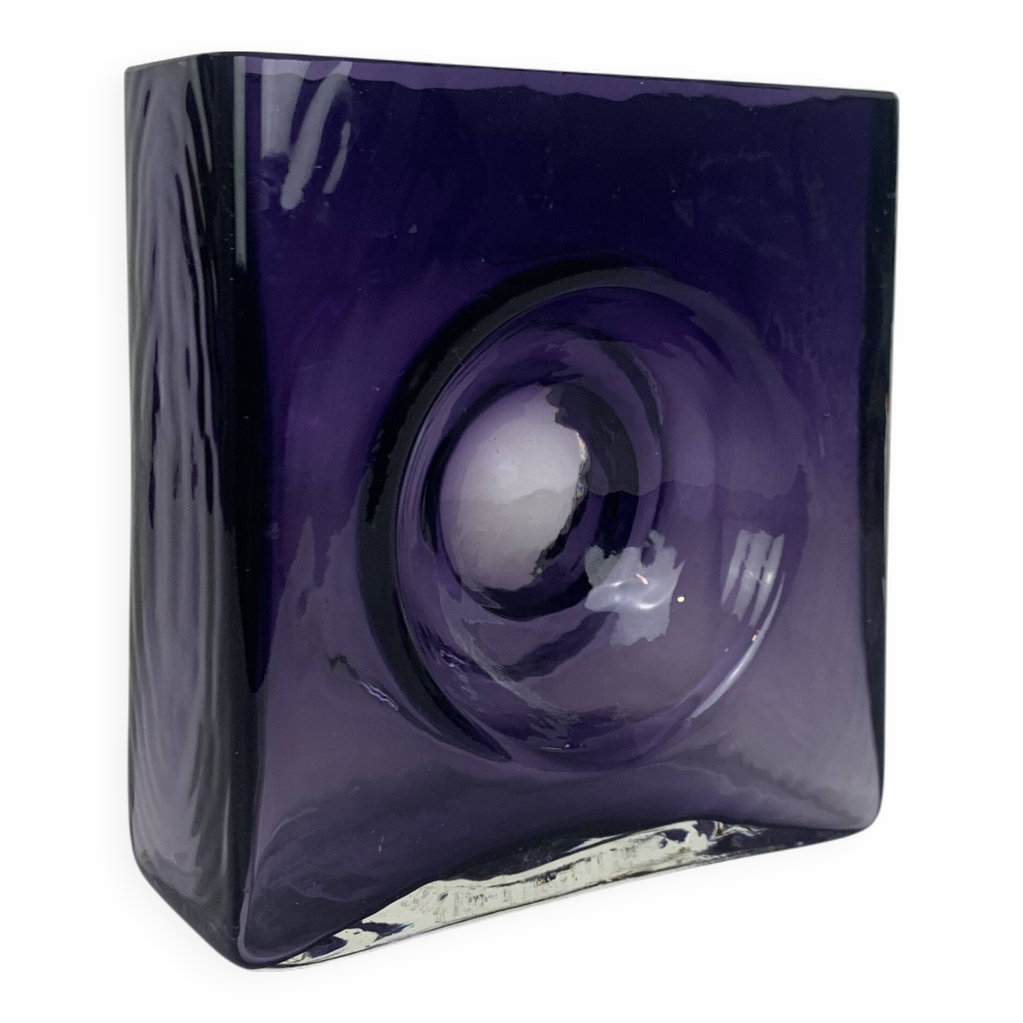 Diabolo vase signed Christian Tortu, blown glass in purple.