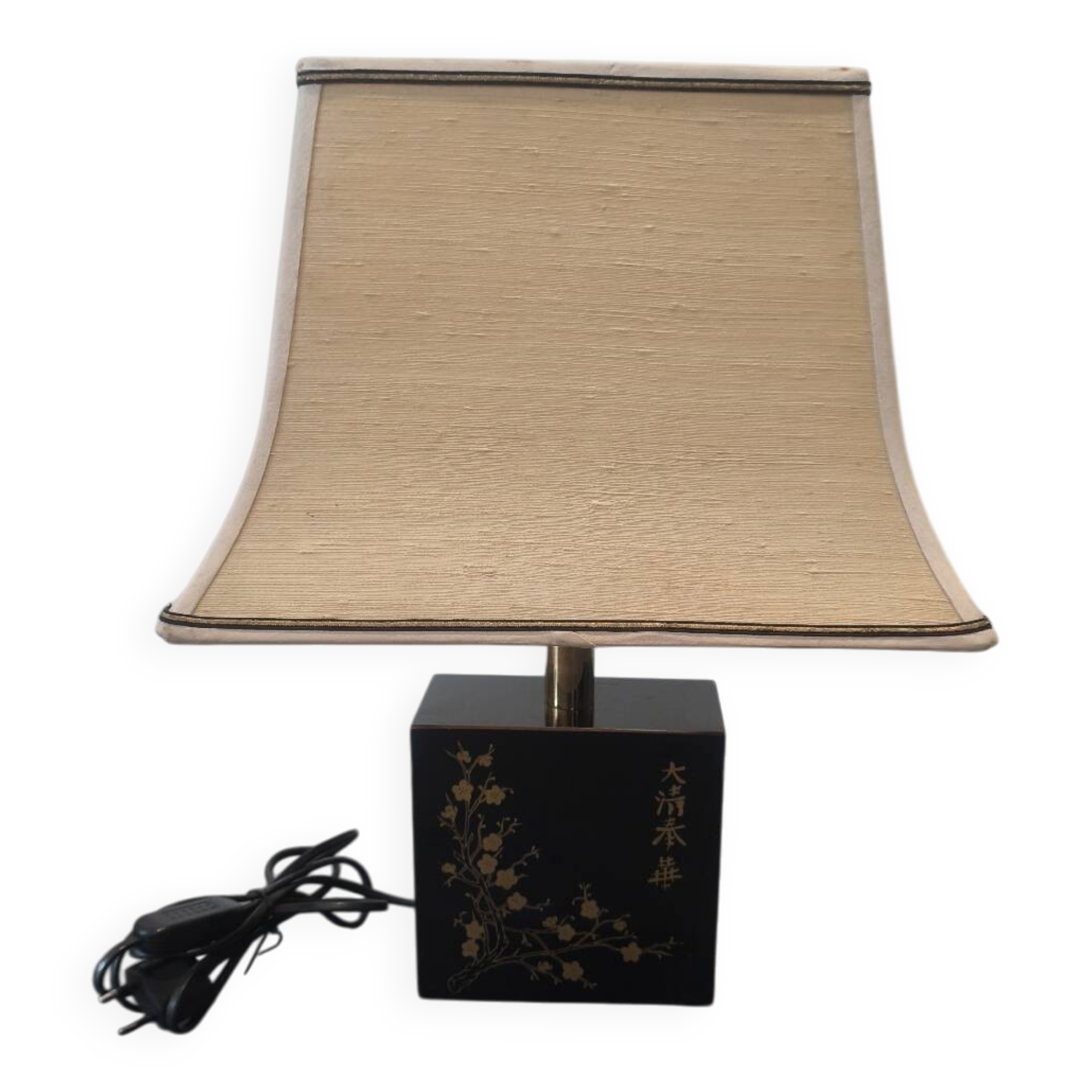 Chinese pagoda lamp dolphin