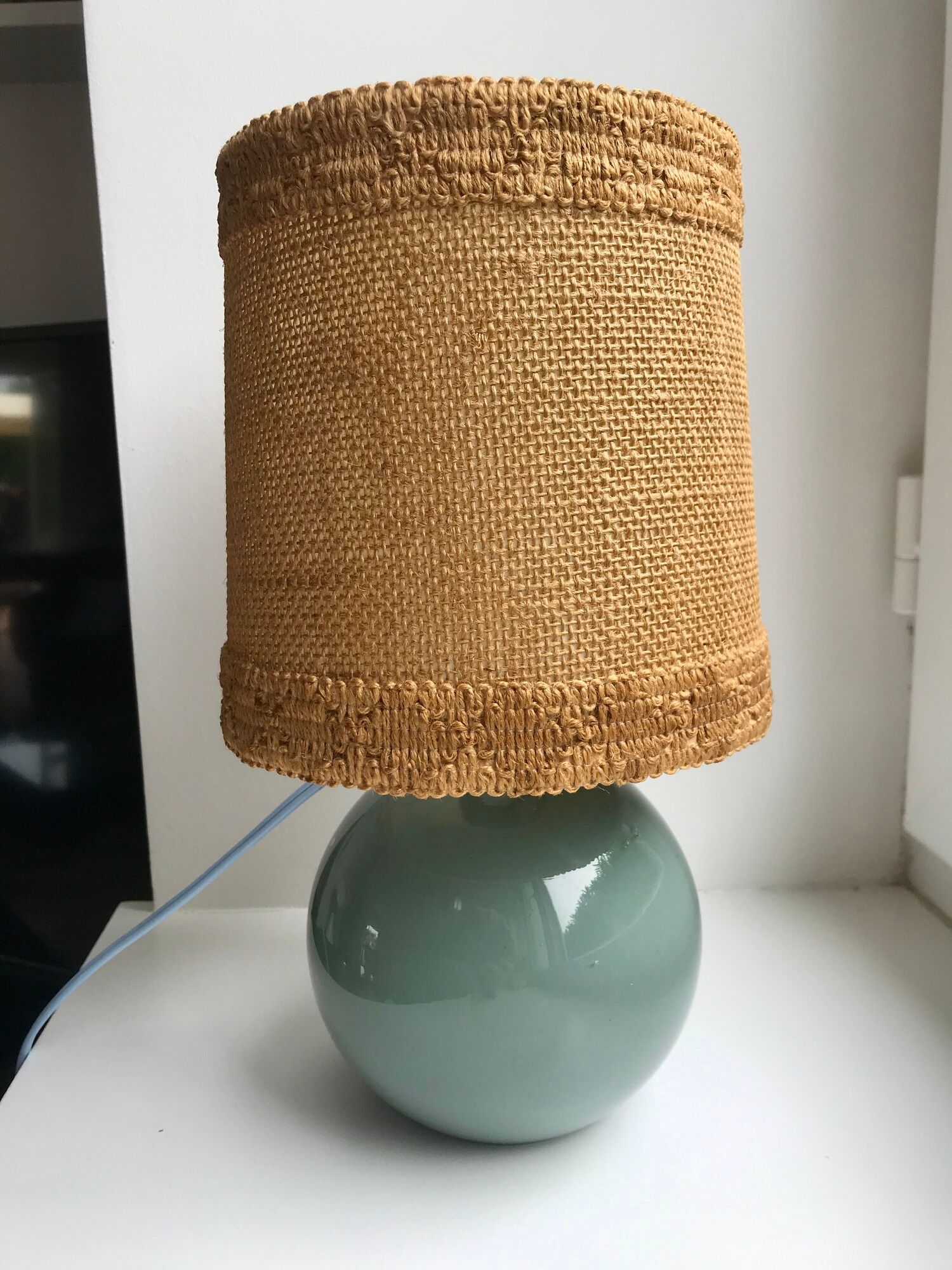 Table lamp with feet in water green opaline and woven lampshade 60s-70s