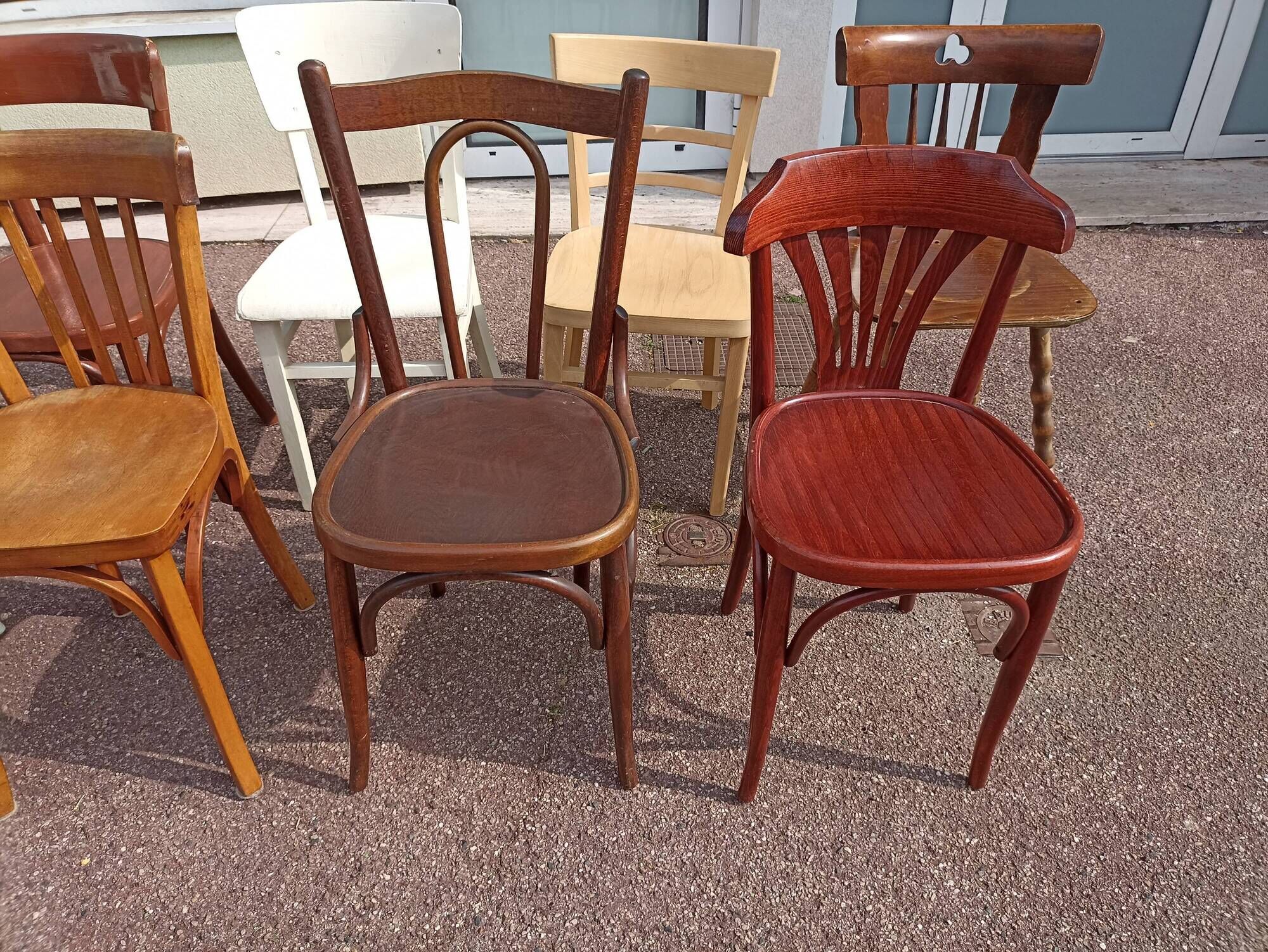 Set of 10 mismatched wooden bistro chairs - vintage